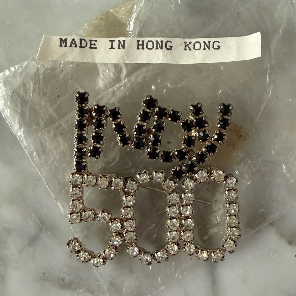 Indy 500 Rhinestone Brooch